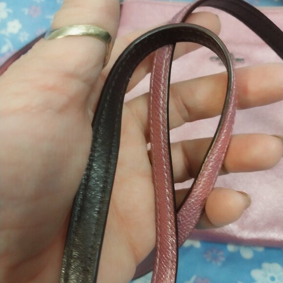 3259 Small Pink Shimmer Coach Crossbody Bag / Matching Card Carrier. - Picture 5 of 14